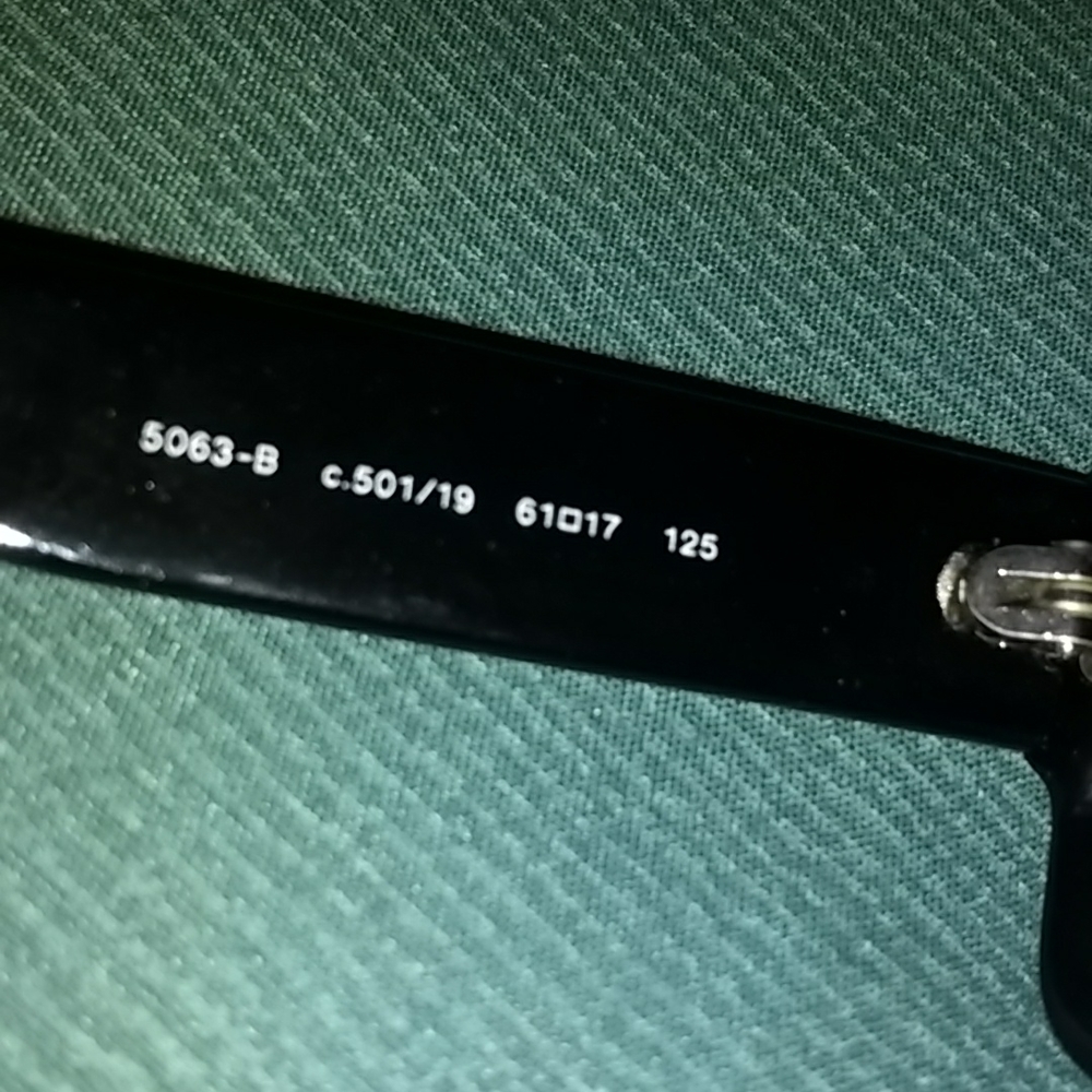 Authentic chanel sunglasses - Picture 5 of 7